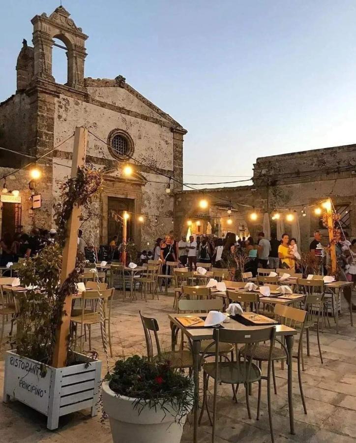 La Casa Sulla Spiaggia Марцамеми Екстериор снимка