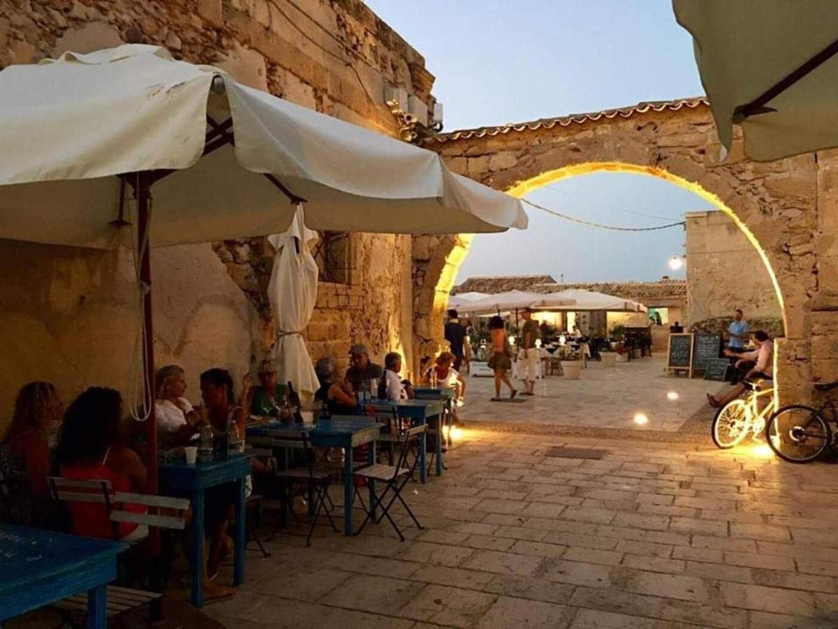 La Casa Sulla Spiaggia Марцамеми Екстериор снимка