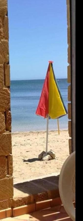 La Casa Sulla Spiaggia Марцамеми Екстериор снимка