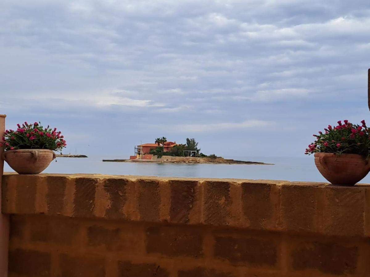 La Casa Sulla Spiaggia Марцамеми Екстериор снимка